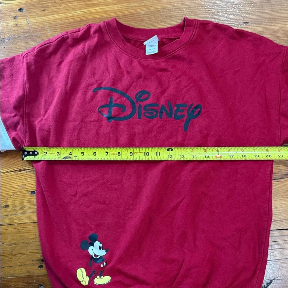 Disney Red Crewneck Sweatershirt with Mickey Mouse Size Large - Picture 6 of 12